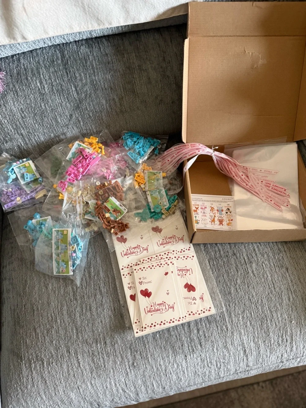 Valentine's Day Party Favor Mini Building Sets - Assorted Colors